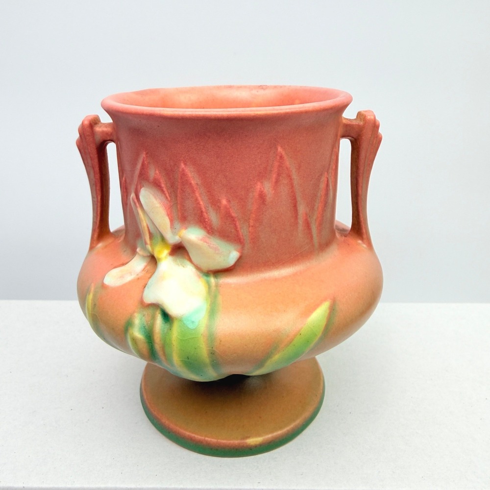 1939 Roseville Pottery 915-4 Inch Iris Pink Ceramic Art Deco Vase Cottage RARE
